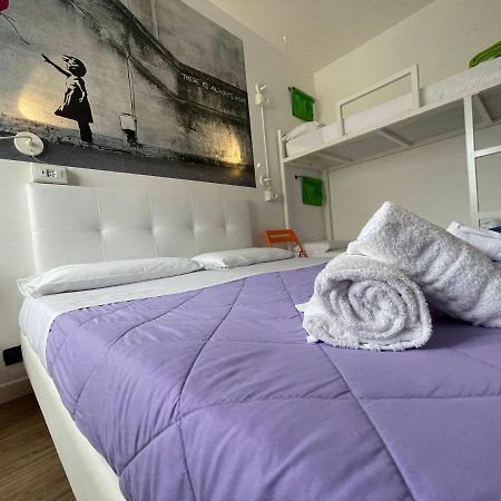 Lake Garda Hostel サロ エクステリア 写真
