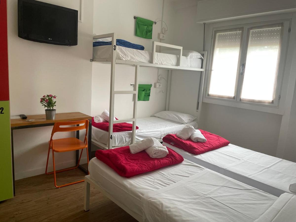 Lake Garda Hostel サロ エクステリア 写真