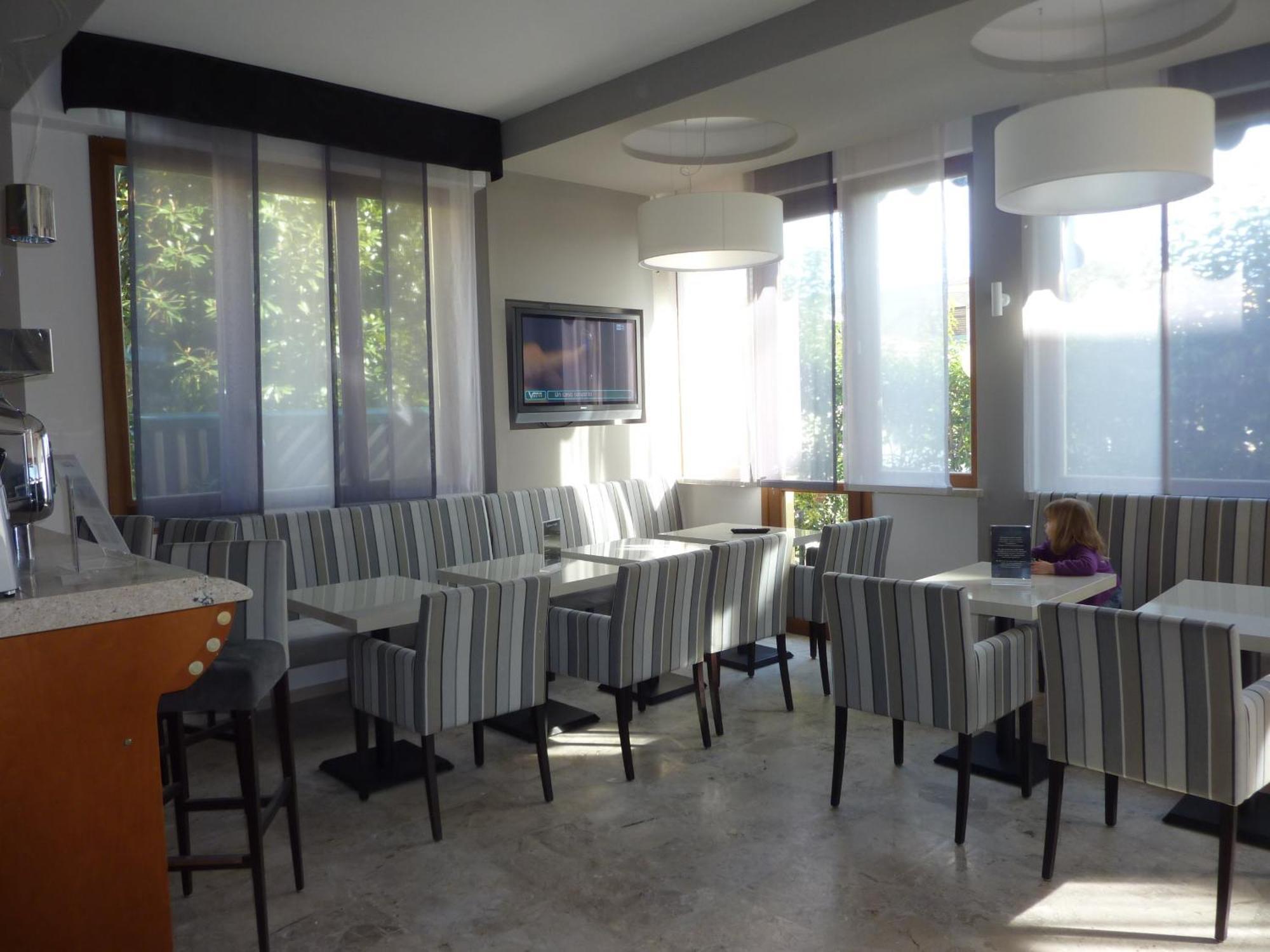 Lake Garda Hostel サロ エクステリア 写真