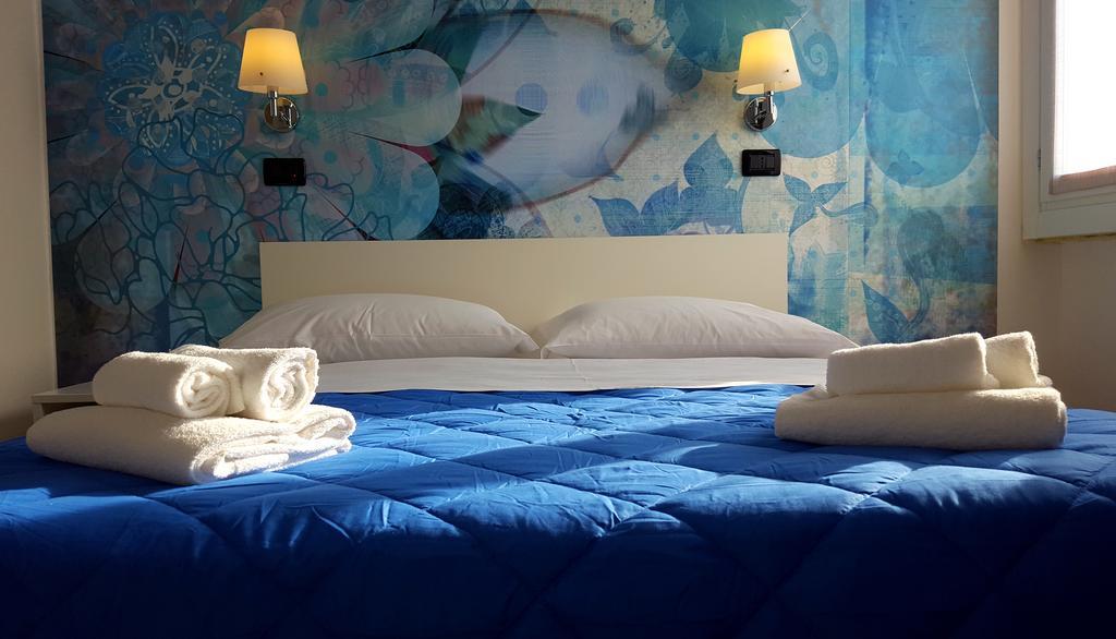 Lake Garda Hostel サロ エクステリア 写真