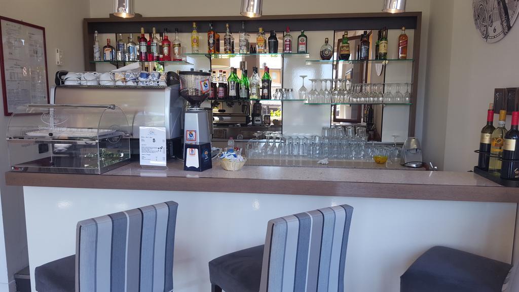 Lake Garda Hostel サロ エクステリア 写真